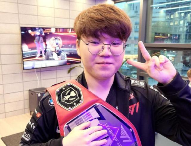 同样不容忽 同样不容忽